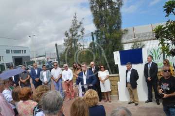Acto de descubrimiento de la placa de la calle de Farmacéutico Francisco Artiles Betancor (Foto TA)